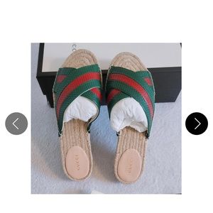 Gucci red / green crisscross slides / sandals